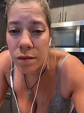 Snapshot of Bigbuttbrooklynn chatting on January 21, 2025, 3:26 am Bigbuttbrooklynn online show from January 21, 2025, 3:26 am