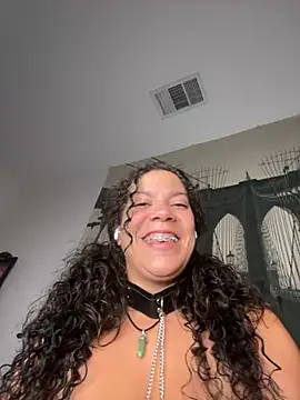 Snapshot of Bigbuttbrooklynn chatting on February 3, 2025, 8:24 am Bigbuttbrooklynn online show from February 3, 2025, 8:24 am