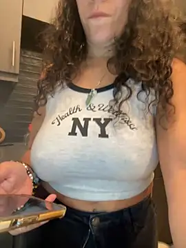 Snapshot of Bigbuttbrooklynn chatting on February 28, 2025, 6:32 am Bigbuttbrooklynn online show from February 28, 2025, 6:32 am