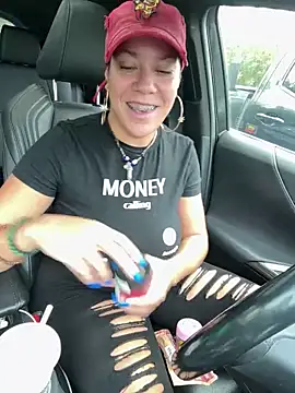 Snapshot of Bigbuttbrooklynn chatting on November 4, 2025, 5:34 pm Bigbuttbrooklynn online show from November 4, 2025, 5:34 pm