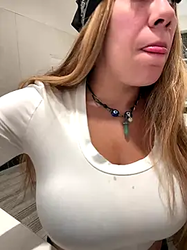 Snapshot of Bigbuttbrooklynn chatting on November 18, 2025, 7:13 am Bigbuttbrooklynn online show from November 18, 2025, 7:13 am