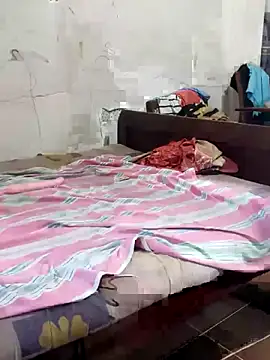 Snapshot of MoveableVerse chatting on April 5, 2026, 2:42 am MoveableVerse online show from April 5, 2026, 2:42 am