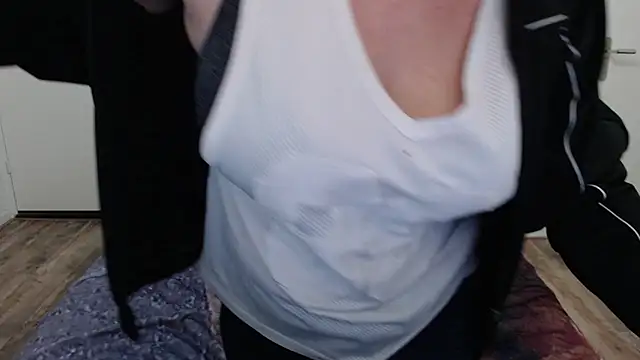 cumfun online show from January 28, 2025, 1:16 pm