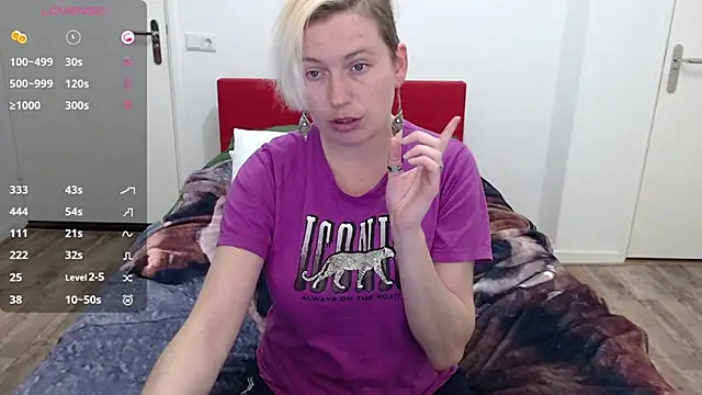 cumfun online show from February 3, 2025, 9:50 pm