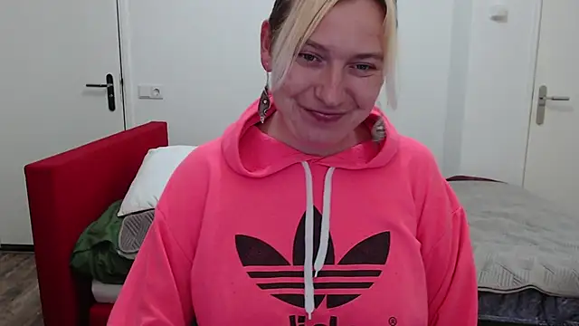 cumfun online show from February 9, 2025, 5:43 pm