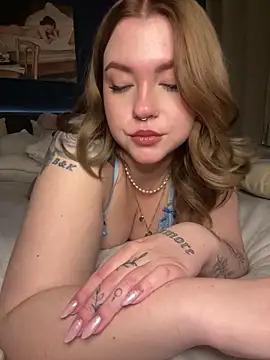 Snapshot of VictoriaLaFleur chatting on December 4, 2024, 8:51 pm VictoriaLaFleur online show from December 4, 2024, 8:51 pm