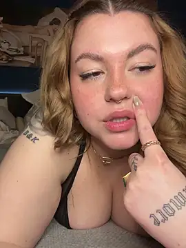 Snapshot of VictoriaLaFleur chatting on January 30, 2025, 8:42 pm VictoriaLaFleur online show from January 30, 2025, 8:42 pm