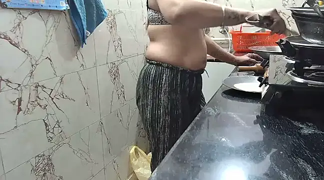 Snapshot of bhabhisexxy_880 chatting on March 16, 2025, 6:20 am bhabhisexxy 880 online show from March 16, 2025, 6:20 am