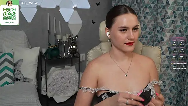 HarleyDeess online show from March 21, 2025, 11:34 pm