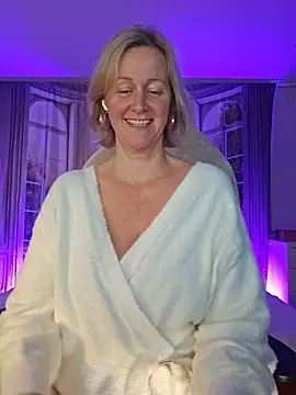 Snapshot of MarleneBloem chatting on November 7, 2025, 3:23 pm MarleneBloem online show from November 7, 2025, 3:23 pm