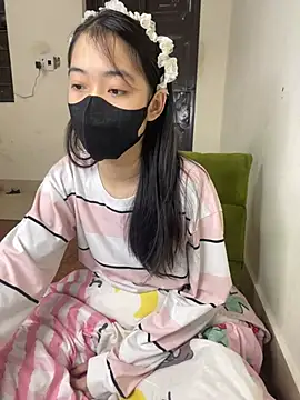 DA-EUN online show from December 29, 2024, 2:49 am