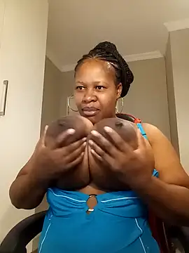 bustylisa1983 online show from December 7, 2024, 1:03 am