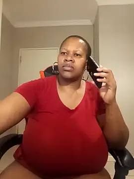 Snapshot of bustylisa1983 chatting on September 21, 2025, 5:14 pm bustylisa1983 online show from September 21, 2025, 5:14 pm