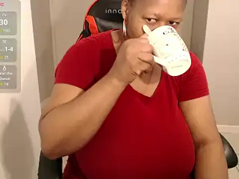 Snapshot of bustylisa1983 chatting on October 2, 2025, 5:47 am bustylisa1983 online show from October 2, 2025, 5:47 am