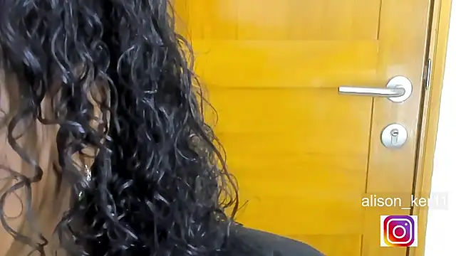 alison-ker3 online show from April 1, 2026, 9:21 am