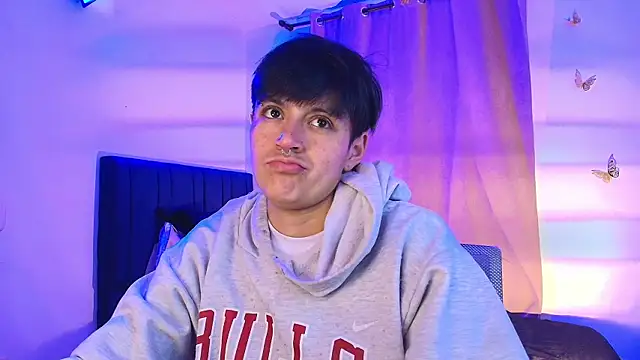 9 Fernanda 9 online show from September 17, 2025, 5:42 am