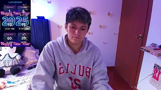 9 Fernanda 9 online show from December 22, 2025, 6:38 pm