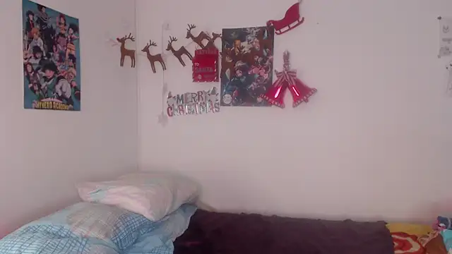 lou cute online show from December 24, 2024, 6:50 pm