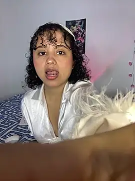 lou cute online show from March 18, 2025, 10:14 am