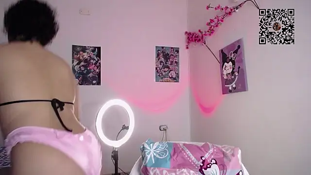 lou cute online show from September 11, 2025, 3:06 am