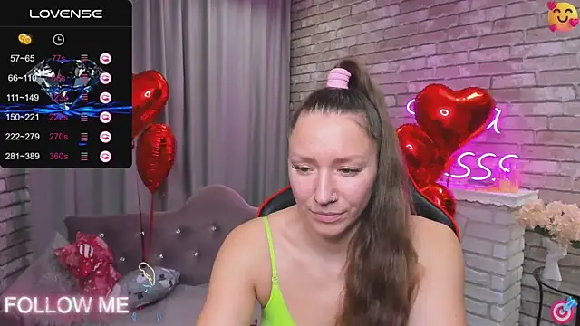 SarahCoksss online show from February 12, 2025, 3:07 am