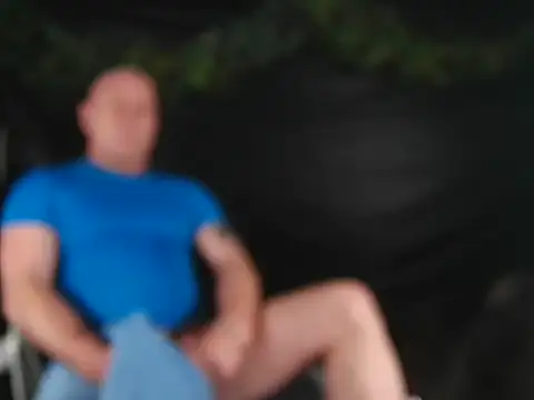 Snapshot of ManlyPrisonGuy chatting on January 2, 2025, 7:29 pm ManlyPrisonGuy online show from January 2, 2025, 7:29 pm
