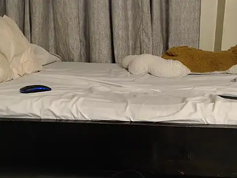 CurvyGlass online show from December 23, 2024, 3:29 am