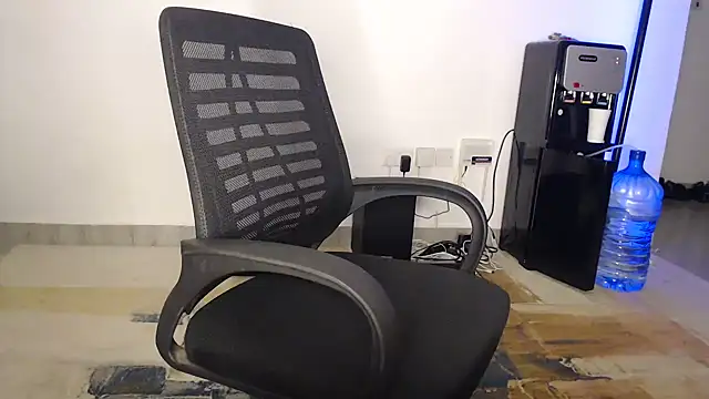 CurvyGlass online show from March 24, 2026, 2:49 am