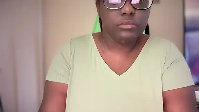 Yagurl  west online show from January 3, 2025, 11:33 pm