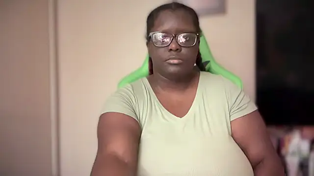 Yagurl  west online show from January 4, 2025, 2:35 am
