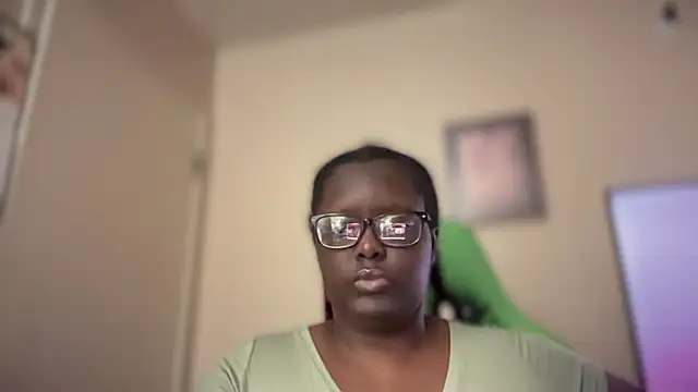 Yagurl  west online show from January 6, 2025, 3:20 am
