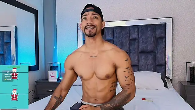 Snapshot of Manolo_Hot1 chatting on January 3, 2025, 2:51 pm Manolo Hot1 online show from January 3, 2025, 2:51 pm