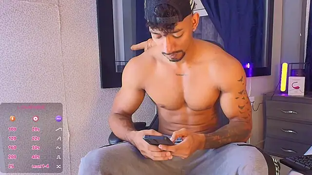Snapshot of Manolo_Hot1 chatting on February 11, 2025, 2:46 pm Manolo Hot1 online show from February 11, 2025, 2:46 pm