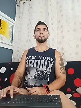 JULESLAKES online show from November 12, 2025, 12:27 pm