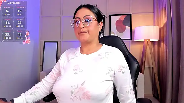 Amber gold  online show from December 14, 2025, 3:56 am