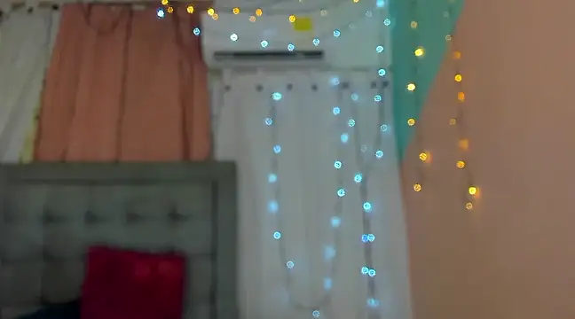 Snapshot of megan_kis9 chatting on December 7, 2024, 3:41 pm megan kis9 online show from December 7, 2024, 3:41 pm