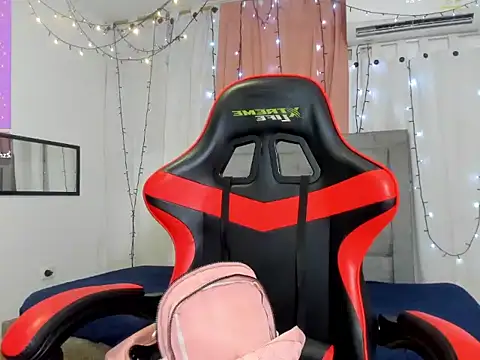 Snapshot of megan_kis9 chatting on February 8, 2025, 3:10 pm megan kis9 online show from February 8, 2025, 3:10 pm