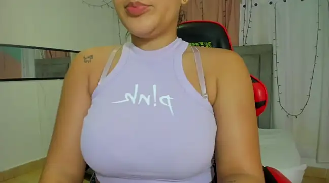 Snapshot of megan_kis9 chatting on March 8, 2025, 1:57 pm megan kis9 online show from March 8, 2025, 1:57 pm