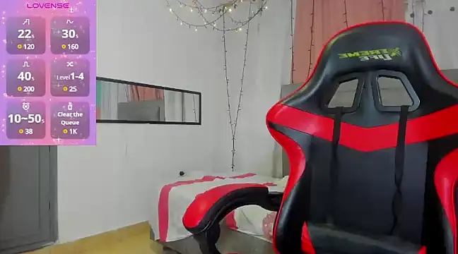 Snapshot of megan_kis9 chatting on March 15, 2025, 2:55 pm megan kis9 online show from March 15, 2025, 2:55 pm