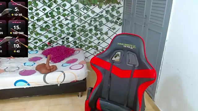 Snapshot of megan_kis9 chatting on October 21, 2025, 4:19 pm megan kis9 online show from October 21, 2025, 4:19 pm