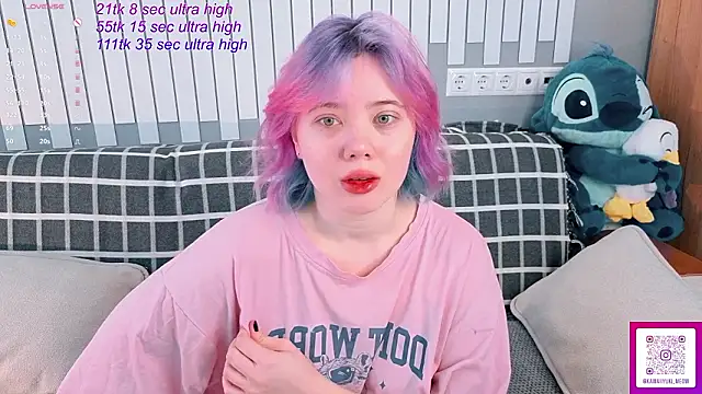   KawaiiYuki   online show from February 13, 2026, 6:20 am