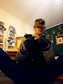 Snapshot of prolltop chatting on October 7, 2025, 12:19 am prolltop online show from October 7, 2025, 12:19 am