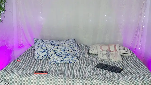 lau sil online show from October 11, 2025, 9:35 pm