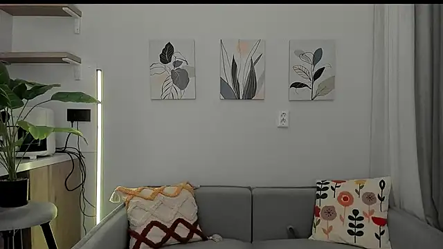 Snapshot of sarahphyllis chatting on October 8, 2025, 8:28 pm sarahphyllis online show from October 8, 2025, 8:28 pm