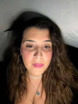 Snapshot of Novababy18 chatting on October 19, 2025, 10:10 pm Novababy18 online show from October 19, 2025, 10:10 pm