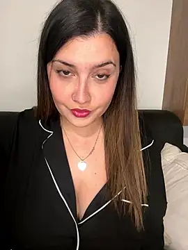 Novababy18 online show from January 14, 2026, 10:47 pm