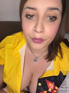 Novababy18 online show from May 22, 2026, 9:31 pm