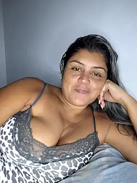 Snapshot of AlyDenalioficial chatting on October 4, 2025, 6:06 pm AlyDenalioficial online show from October 4, 2025, 6:06 pm