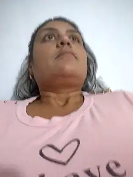 Snapshot of AlyDenalioficial chatting on November 11, 2025, 3:45 pm AlyDenalioficial online show from November 11, 2025, 3:45 pm