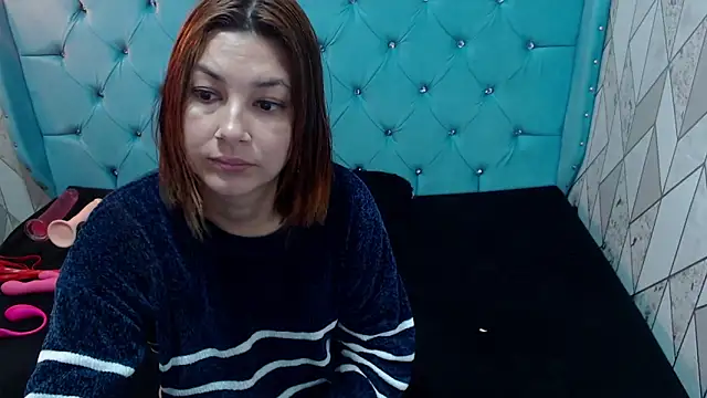 Snapshot of AdaFawxx chatting on February 18, 2025, 10:38 am AdaFawxx online show from February 18, 2025, 10:38 am
